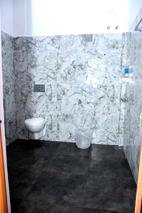 מדיקרי River View Guest House מראה חיצוני תמונה